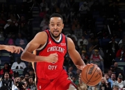 爱游戏入口-深圳队绝杀新疆队，麦科勒姆高光表现