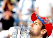 爱游戏体育官网-戴维斯杯险胜蒙特卡洛大师赛，梅德韦杰夫惊艳四座