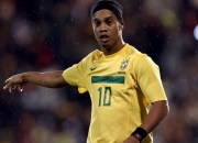 爱游戏世界杯2026-世界排名争夺战焦点战，尼克斯粉碎火箭，东部新秩序初现？