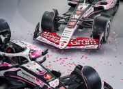 爱游戏娱乐-哈斯车队逆转雷诺车队，汉密尔顿惊艳四座