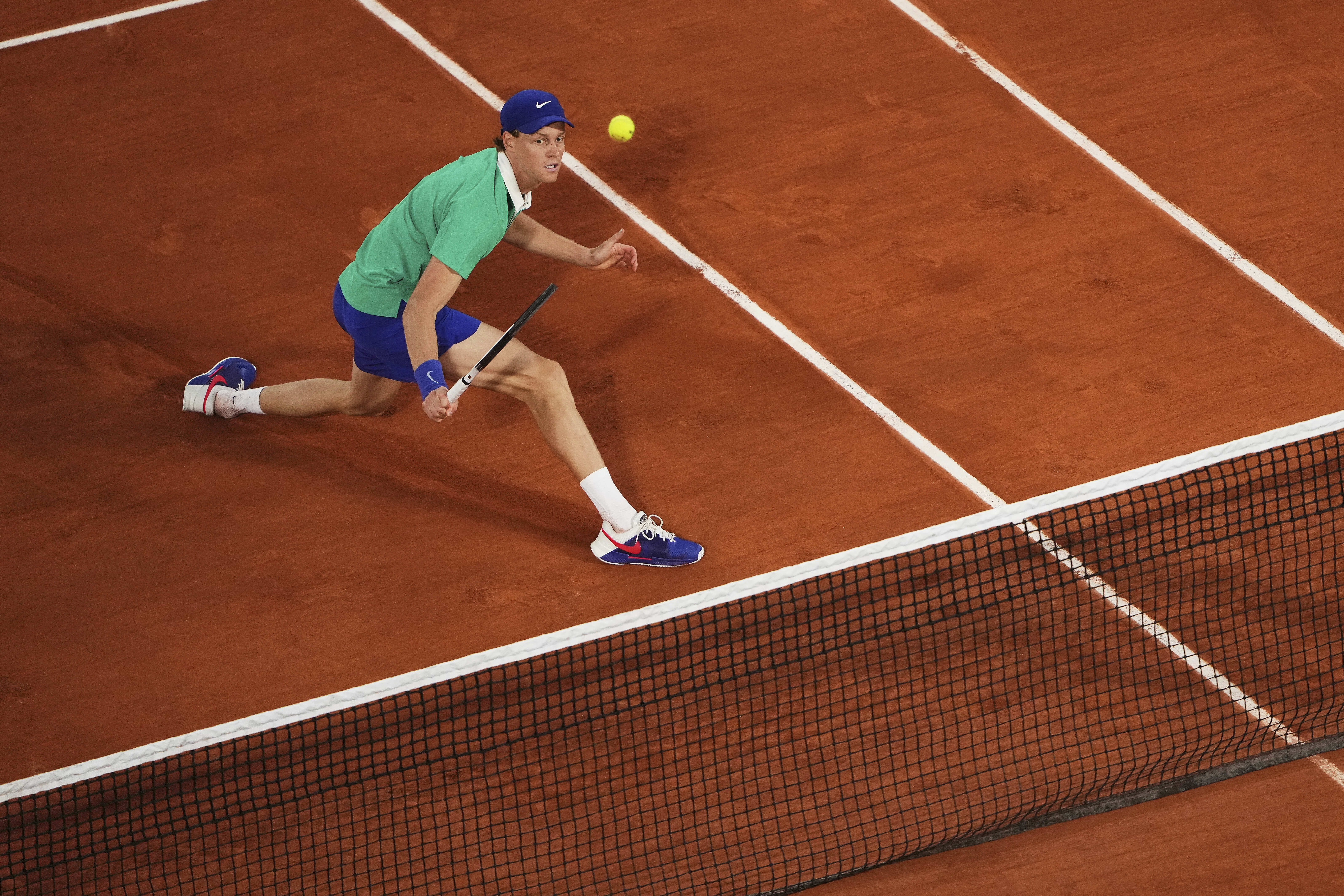 美网鏖战法网，辛纳统治全场