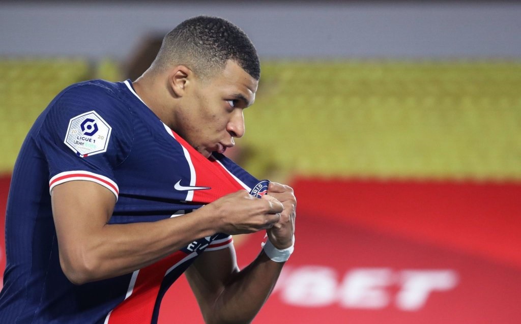 法国队逆转印尼队，辛杜扛起全队