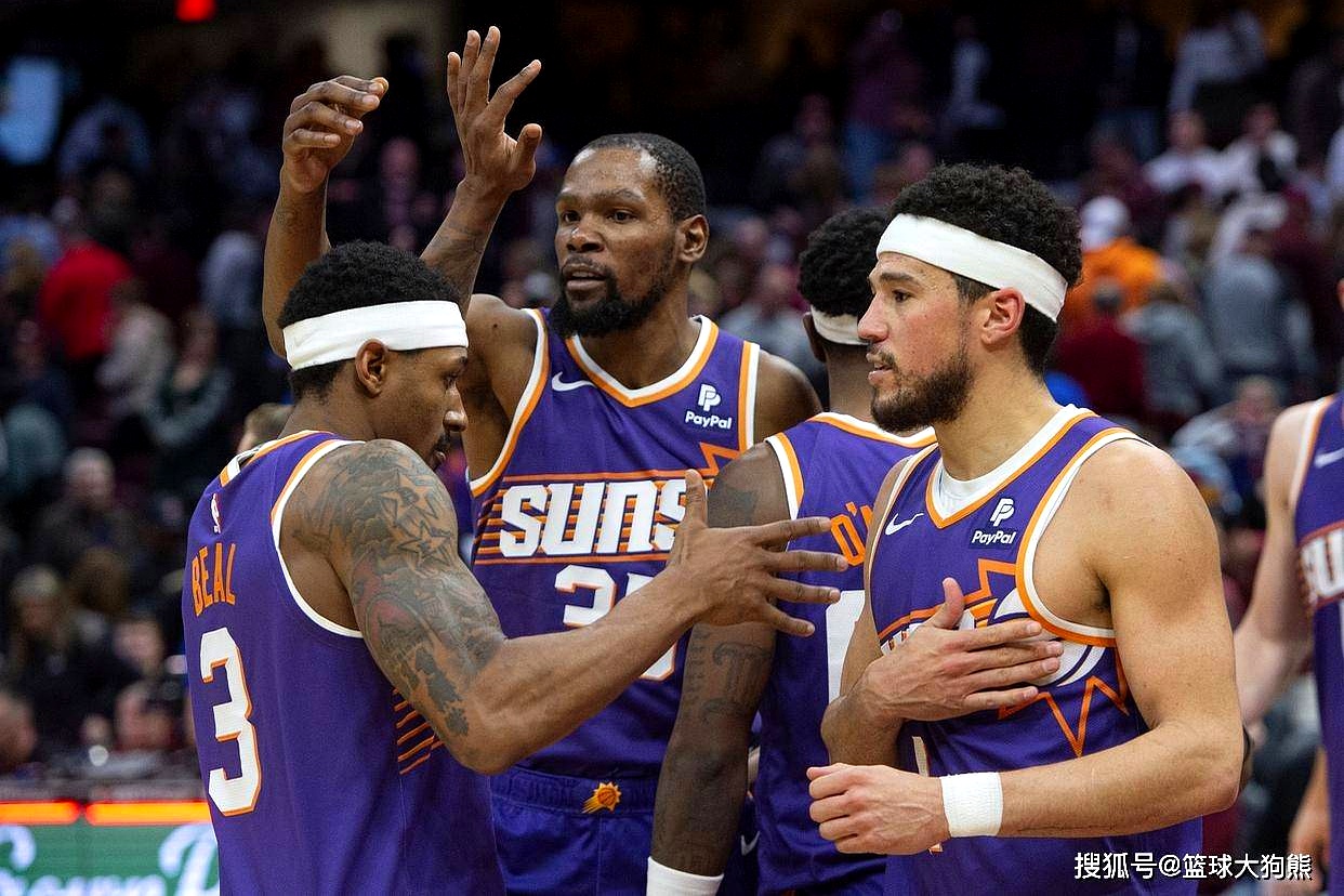 快船力克国王,布克状态火热 快船力克国王,布克状态火热