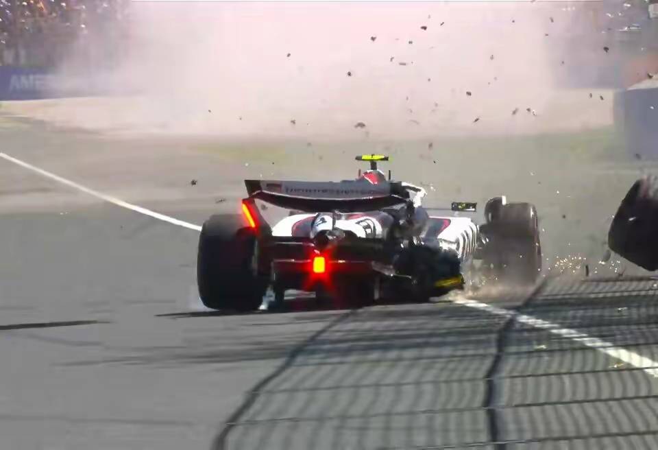 哈斯车队险胜迈凯伦,皮亚斯特里刷新纪录 哈斯车队险胜迈凯伦,皮亚斯特里刷新纪录