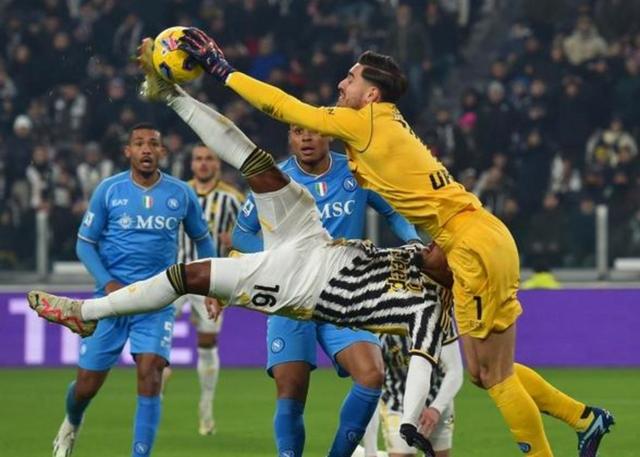 那不勒斯击败亚特兰大，保持不败纪录