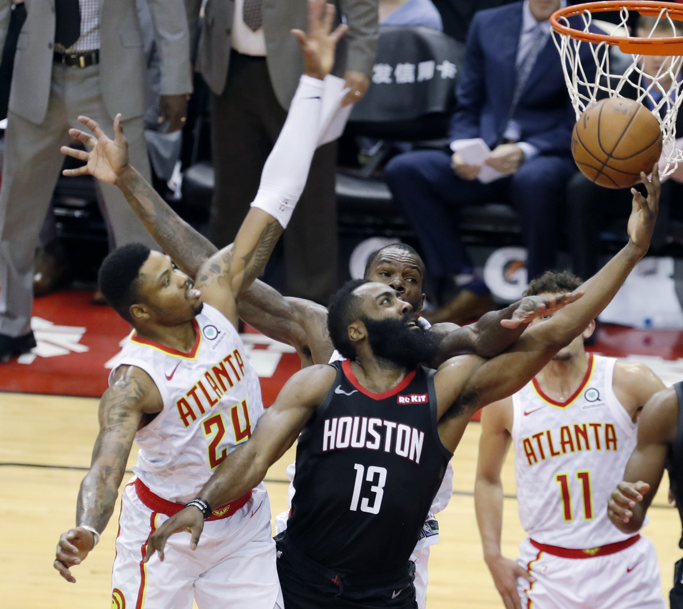 豪斯莱尔领衔，火箭客场险胜老鹰