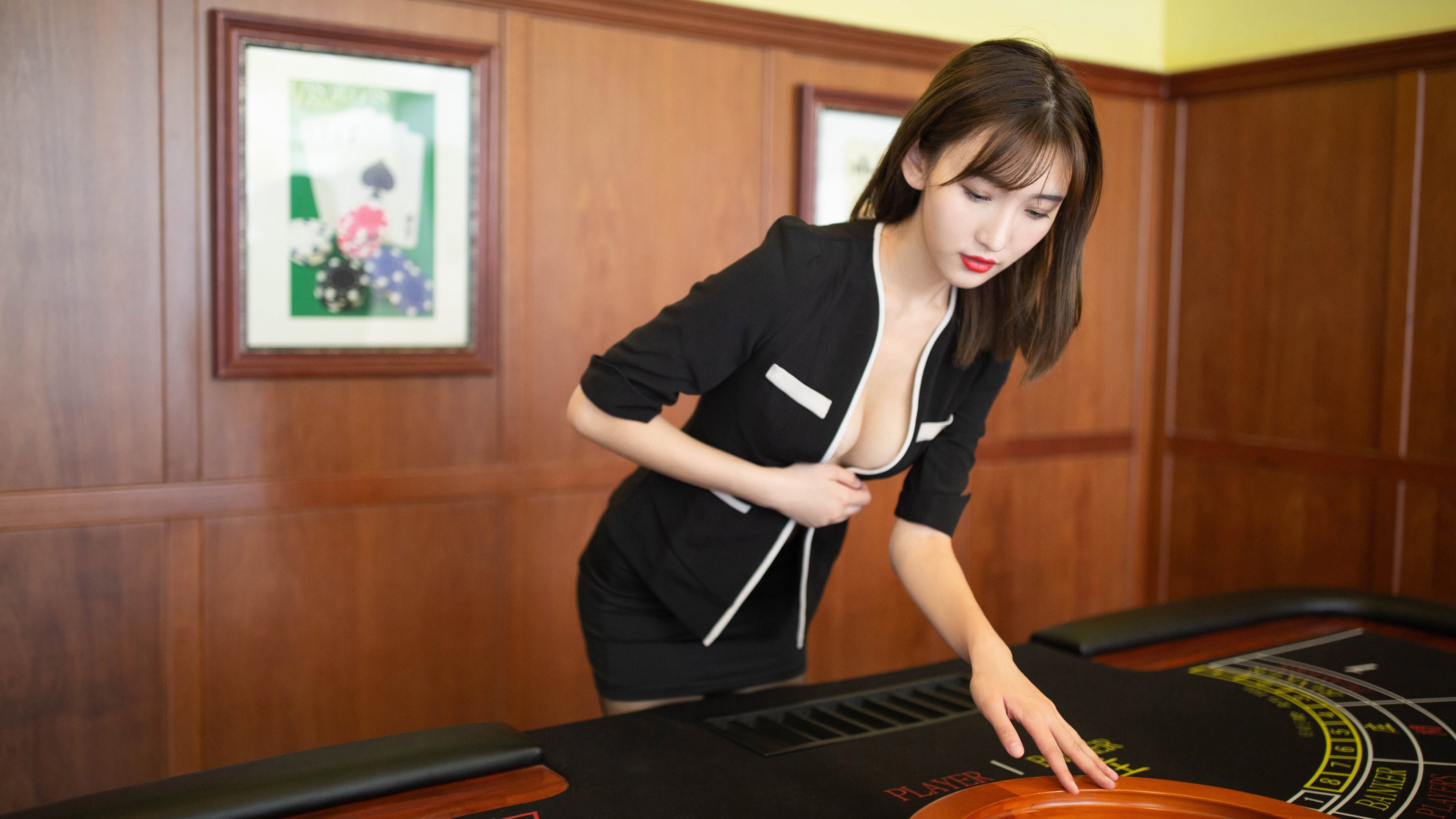 马刺式坚韧与莫兰特式狂飙，当传承在总决赛舞台交汇