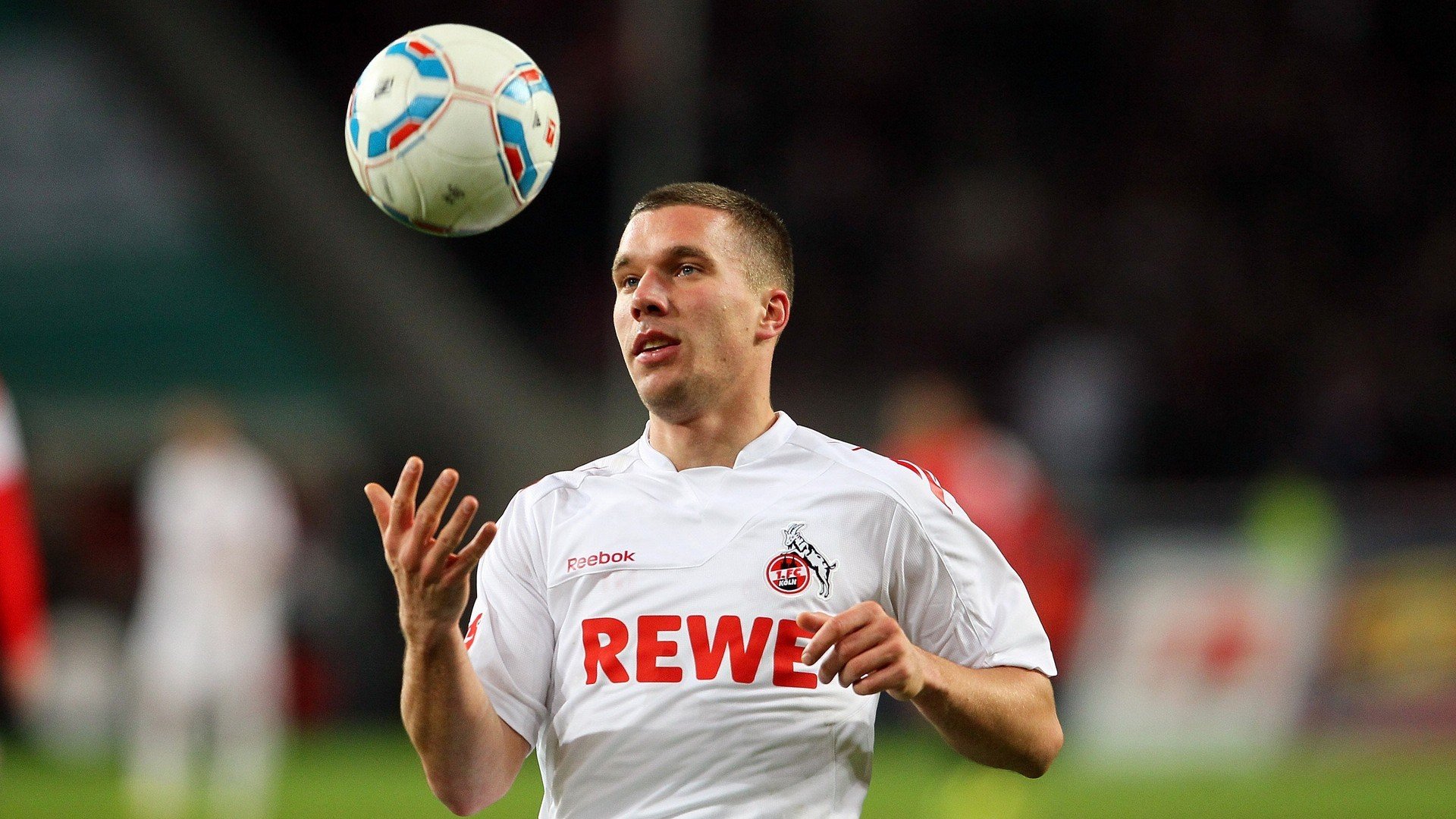 枫叶之盾与红黑之魂，当加拿大体系压制AC米兰，迪亚斯如何成为破局关键先生