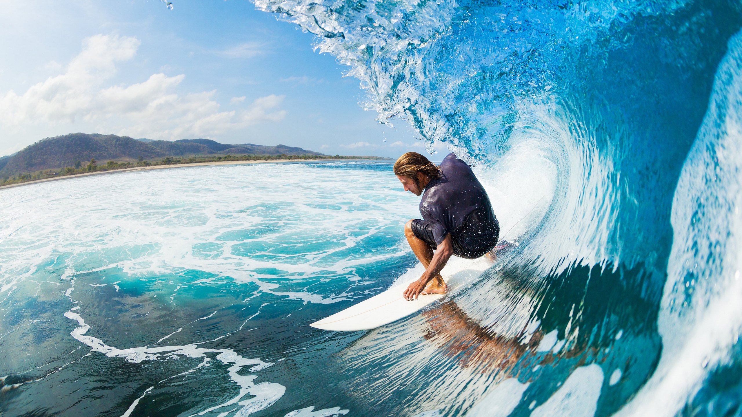 当战场与绿茵场共振，乌克兰的坚韧与C罗的绝杀时刻