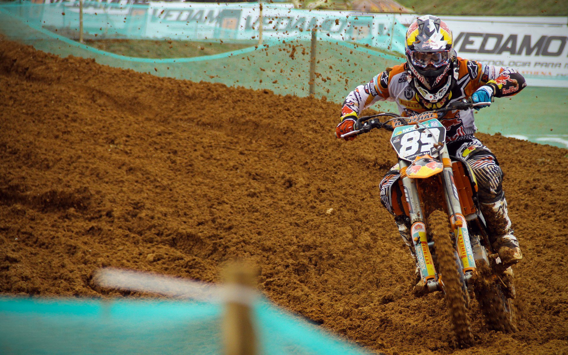 突尼斯血拼土耳其，马丁内利成为关键先生